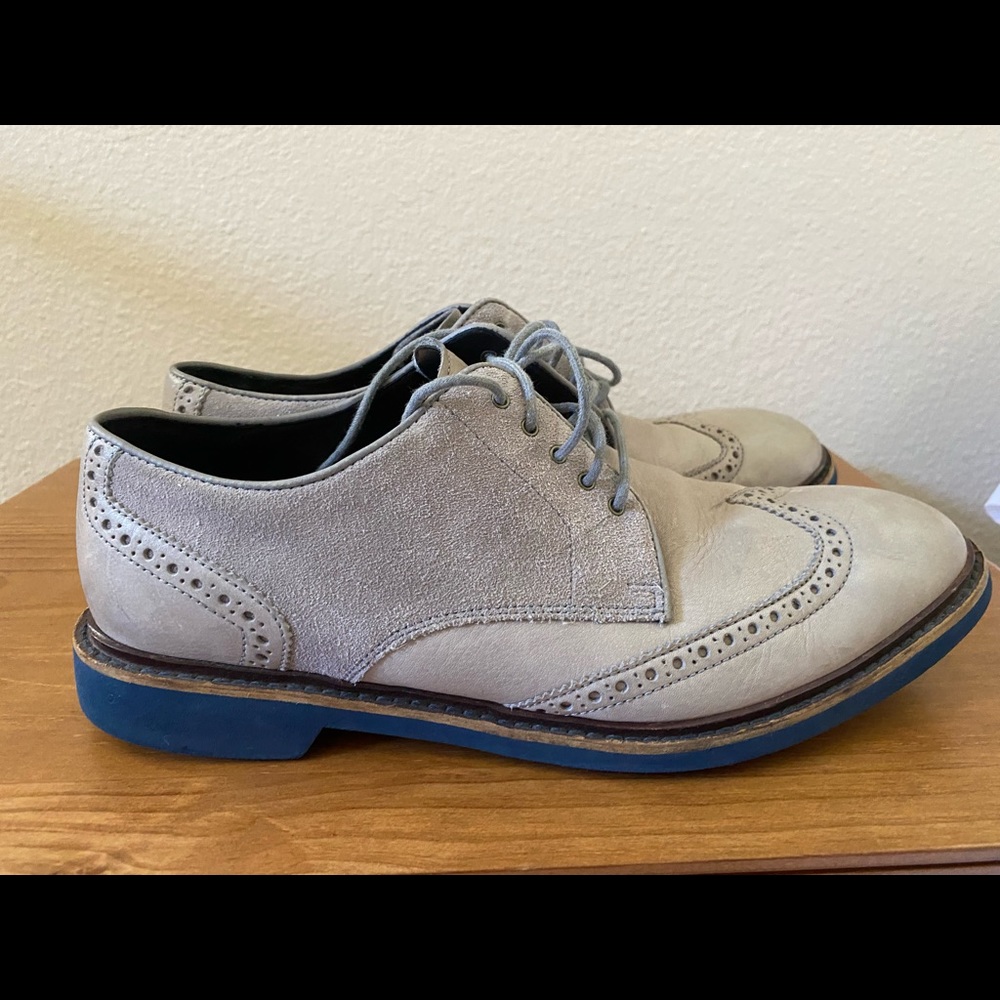 Size 10 Cole Haan gray Oxford casual dress shoe